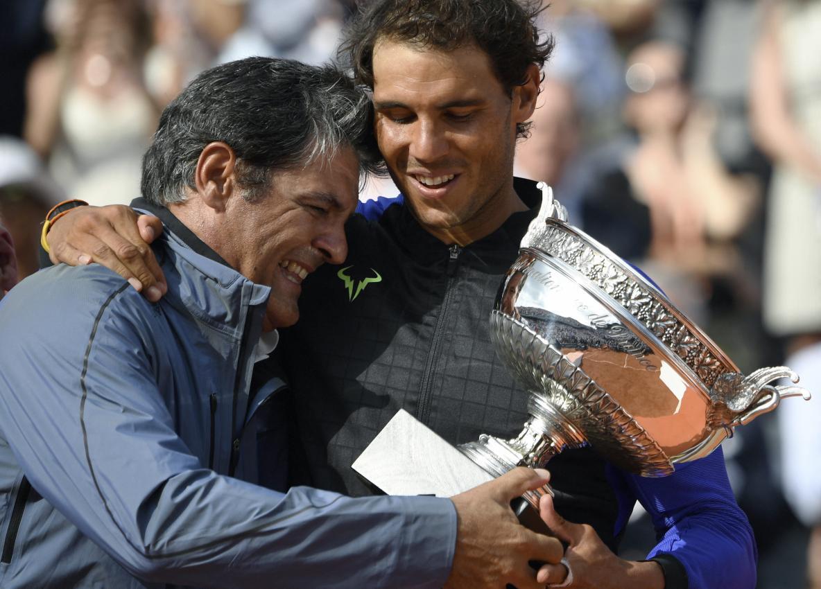 Toni Nadal (links) mit seinem Neffen Rafael Nadal. © AFP / ERIC FEFERBERG