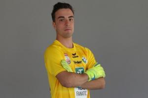 Simon Beccari (22) ist Ersatztormann bei der WSG Tirol in der 1. Bundesliga in Österreich.