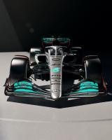 Der Mercedes glänzt nach zwei Jahren in schwarz heuer wieder silbern. © social media/mercedesamgf1