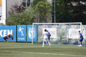 FC Obermais (in blue) lost against Brixen (in white).