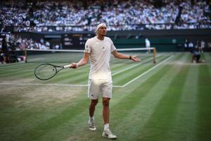 © APA/afp / HENRY NICHOLLS