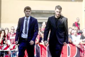 Die Milan-Profis Cristian Pulisic und Santiago Gimenez (r.). © ANSA / MOURAD BALTI TOUATI